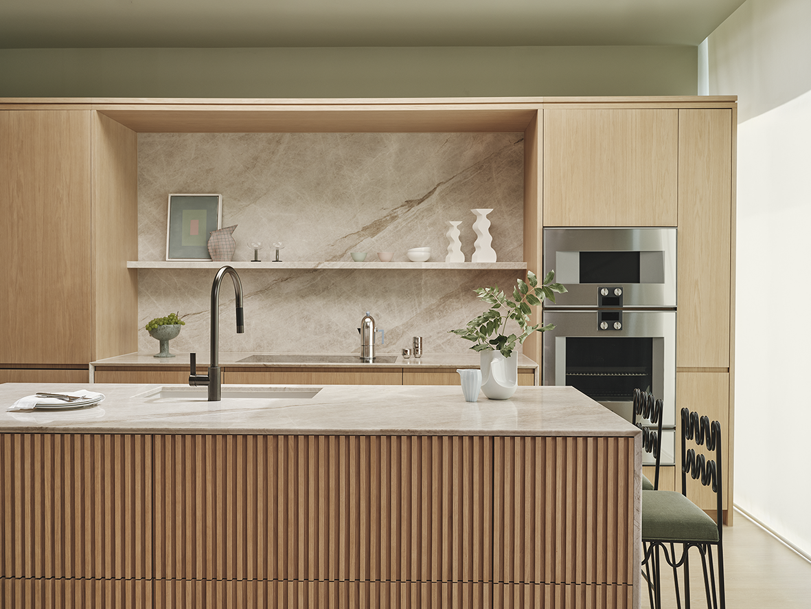 Bespoke luxury kitchen in Marylebone Mansion by Lanserring