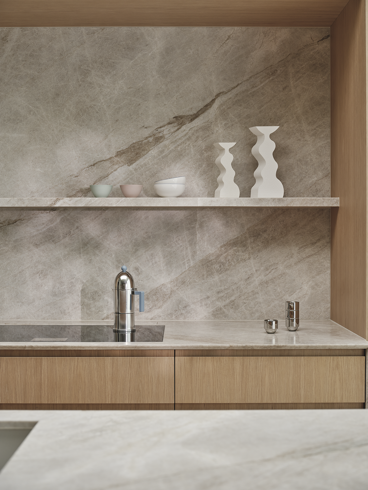 Bespoke luxury kitchen by Lanserring in Marylebone, London.